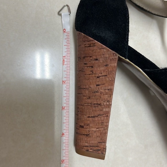 Rosegold Suede Platform Strappy Open Toe Sandal Heels | Size 6.5 - Picture 10 of 10